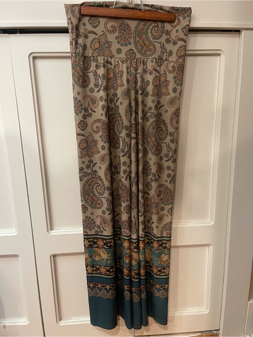 High-Rise Wide-Leg Paisley Palazzo Pants in Beige and Teal